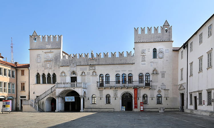 palais prétorien à Koper